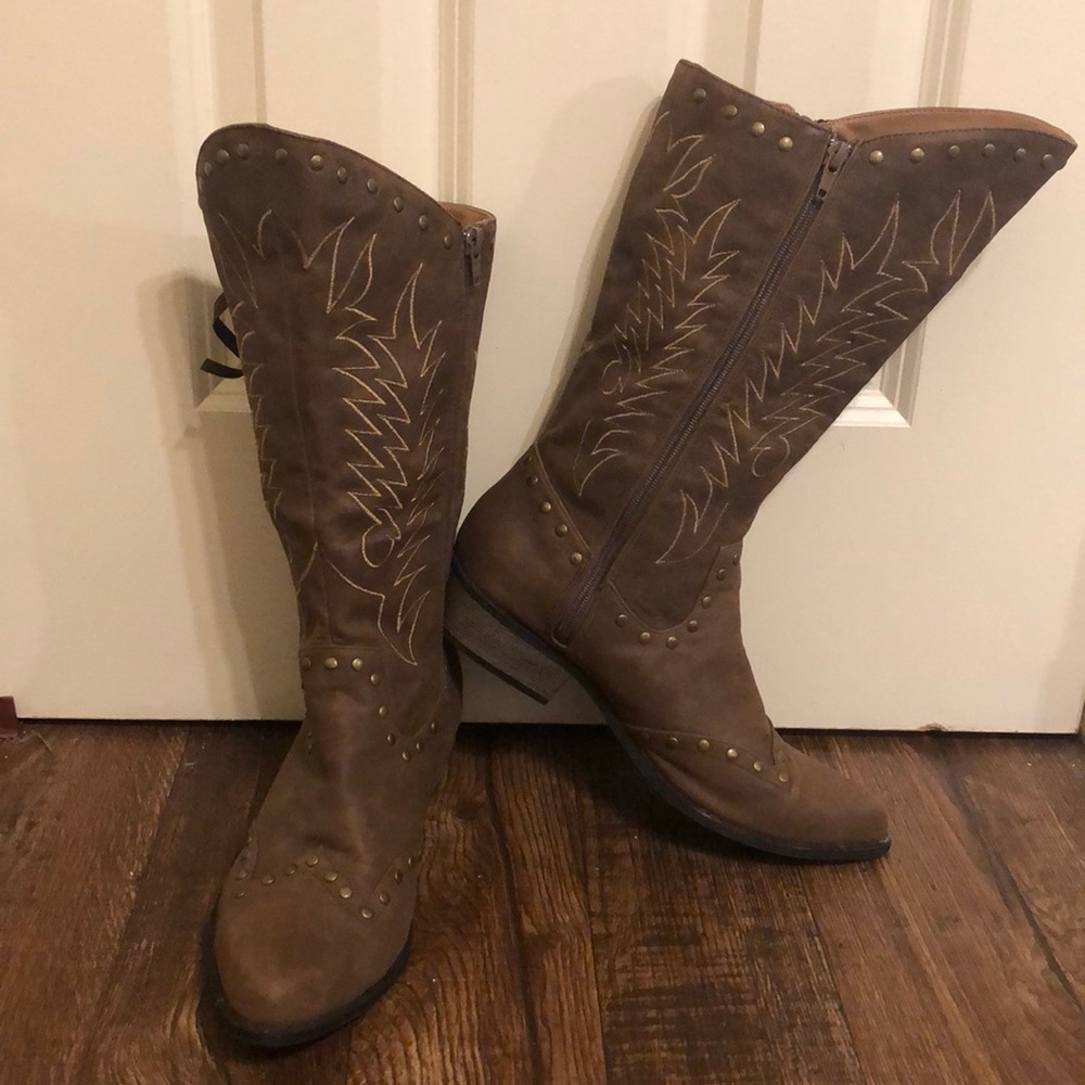 Cowboy boots